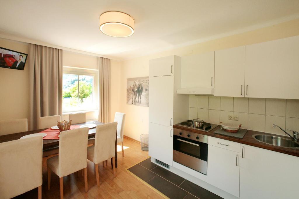 Edelweiss Am See Zell am See Room photo